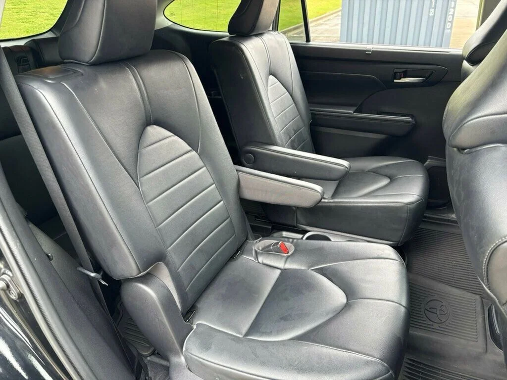 Used 2022 Black Toyota XLE image 25