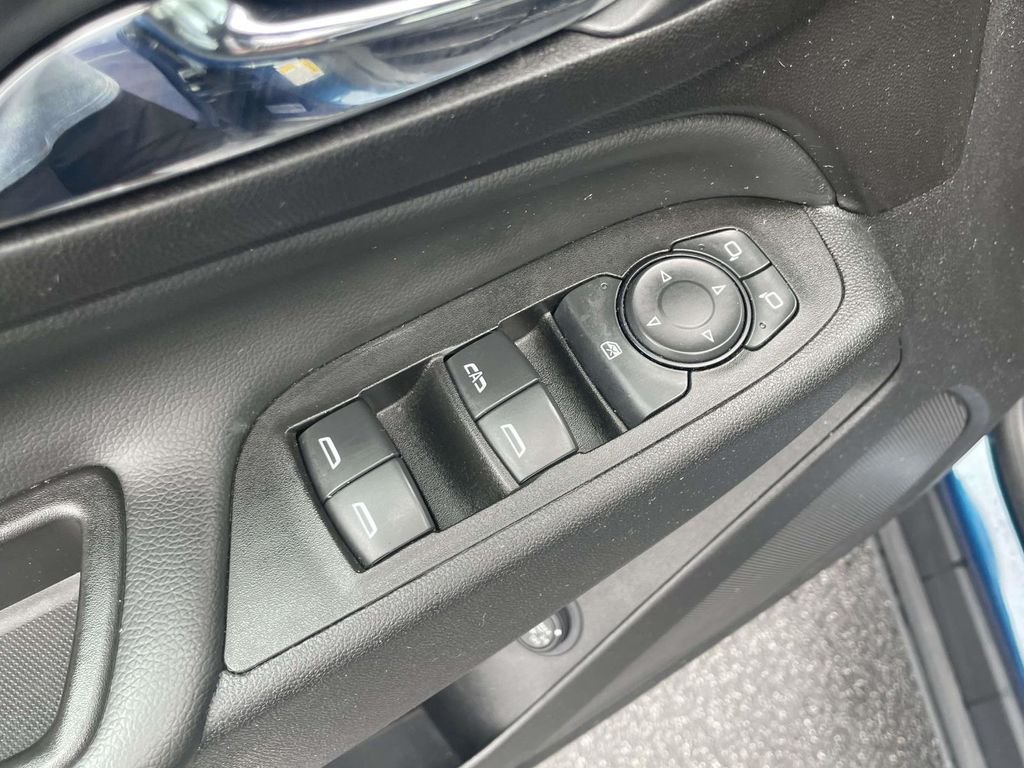 Used 2021 Blue Chevrolet LT image 19