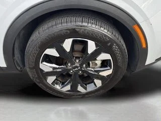 Used 2024 Gray Kia X-Line image 30