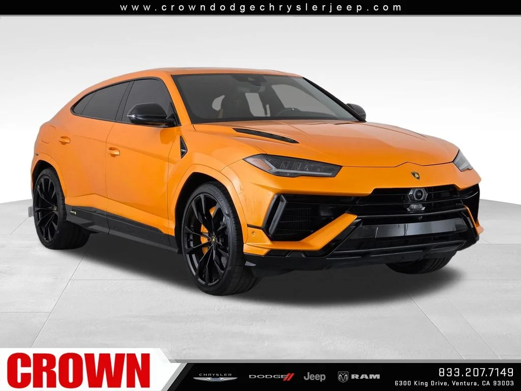 Used 2024  Lamborghini S image 1