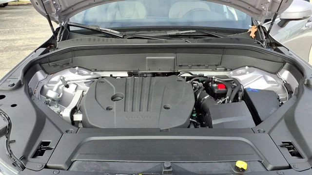 New 2026 Aurora Silver Volvo Core image 30