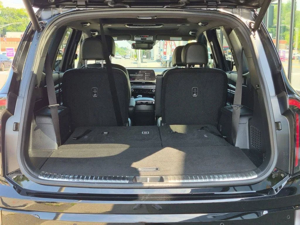 Used 2024 Black Kia SX X-Line image 8