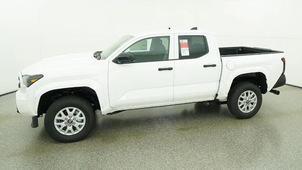 New 2026 Ice Cap Toyota SR image 3