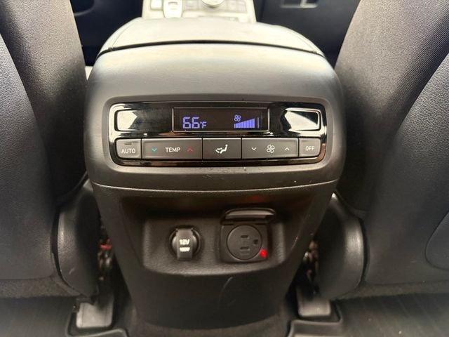 Used 2020 Graphite Hyundai SEL image 25