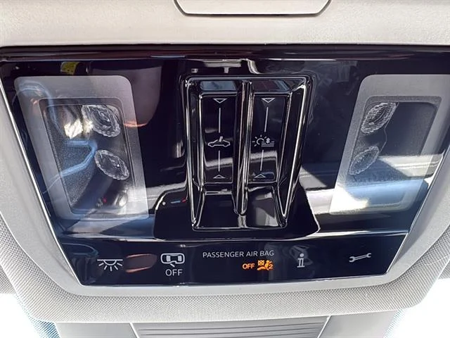 2025 Volkswagen Tiguan SE - Photo 23