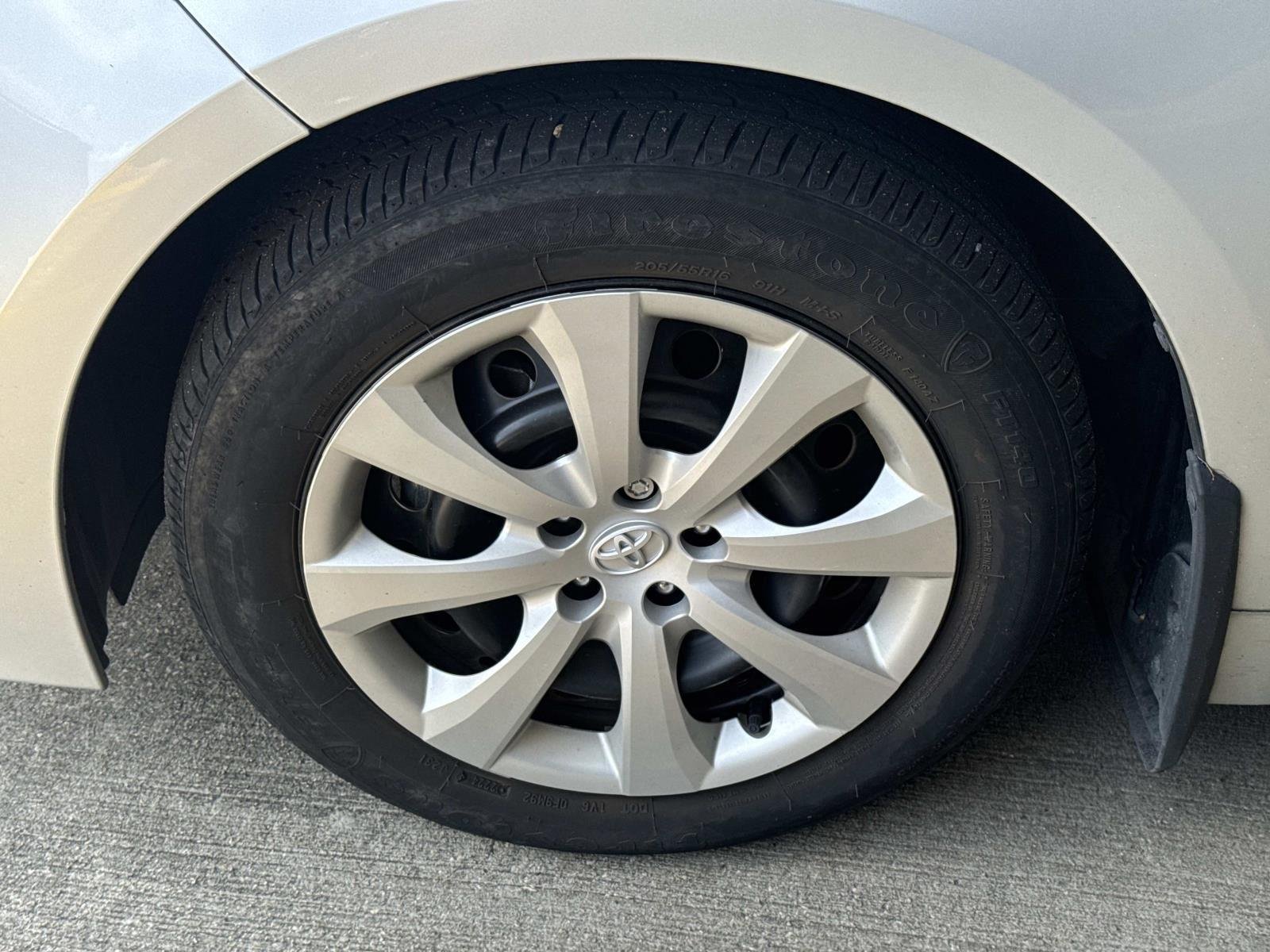 Used 2024 Classic Silver Metallic Toyota LE image 4