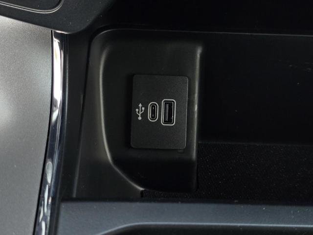 New 2026 Iconic Silver Metallic Ford XLT image 76