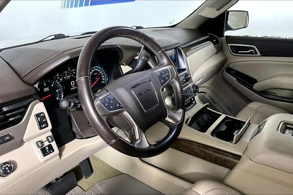 Certified Used 2019 Summit White GMC Denali image 10