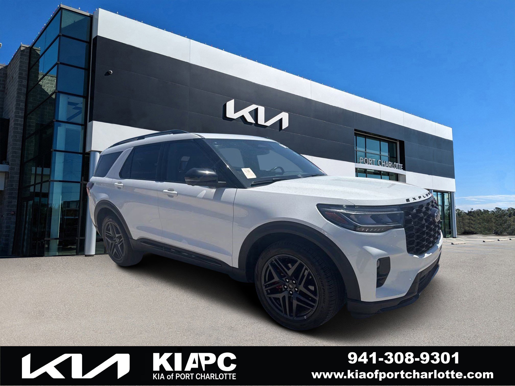 2025 Ford Explorer ST 4WD (PL535)'s photo