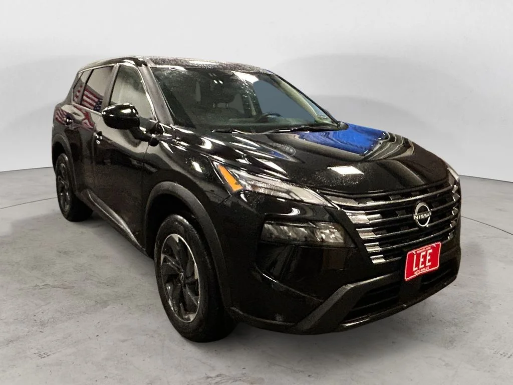 Used 2025 Super Black Nissan SV image 8
