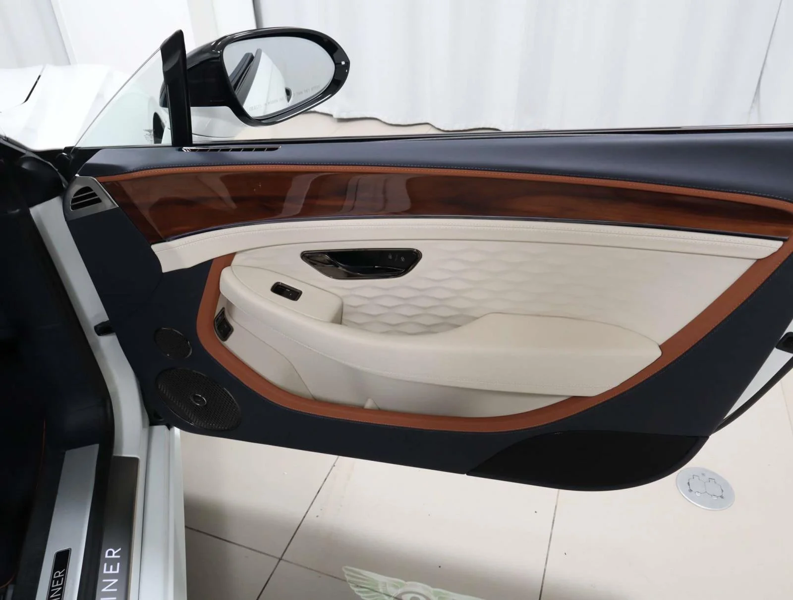 Used 2025 Glacier White Bentley GT Speed Convertible image 13