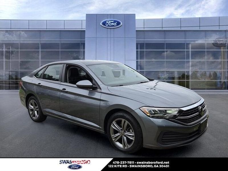 Used 2024 Platinum Gray Metallic Volkswagen SE image 1