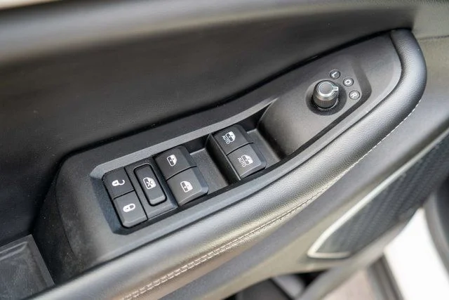Used 2023 White Jeep 4xe image 21