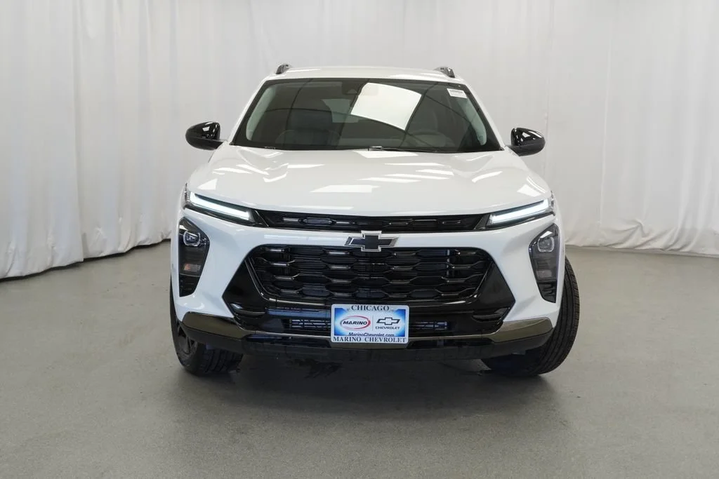 New 2026 Summit White Chevrolet ACTIV image 32