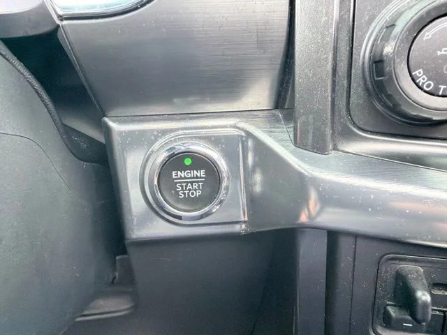 Used 2021 Gray Ford Lariat image 24