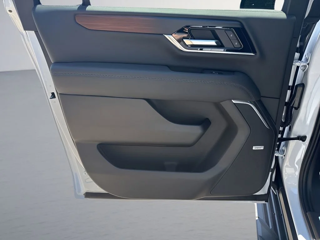 New 2026 Glacier White Tricoat GMC Denali image 31