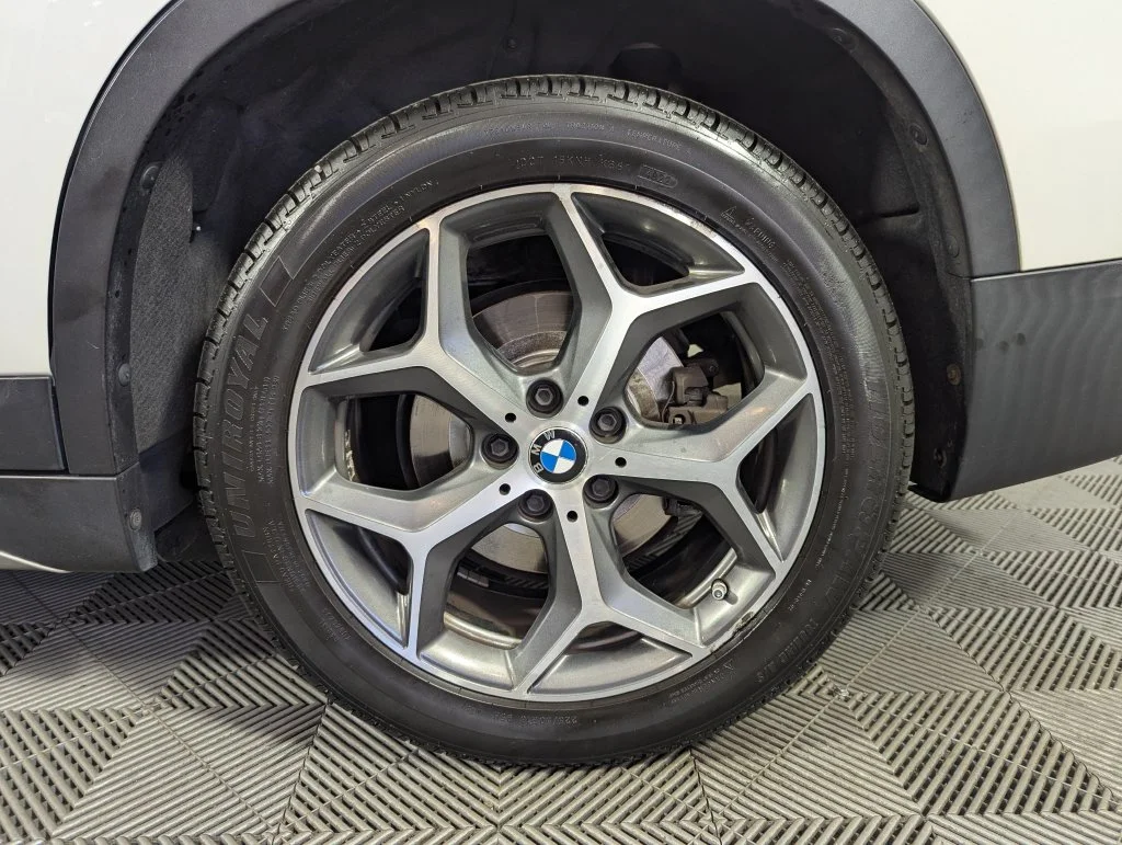 Certified Used 2018 White BMW xDrive28i image 27