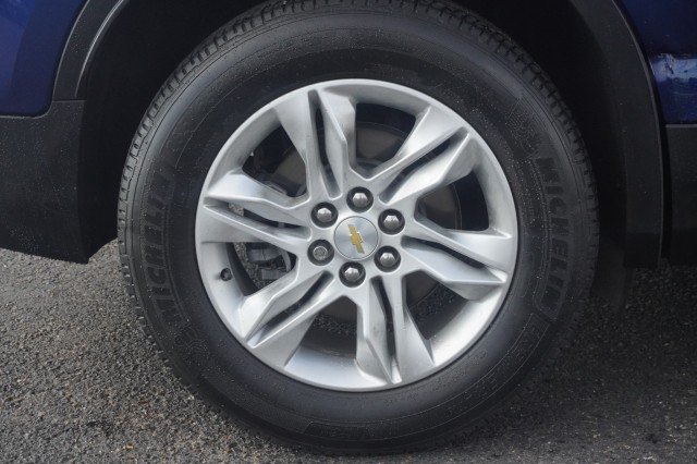 Used 2022 BLUE Chevrolet LT image 6
