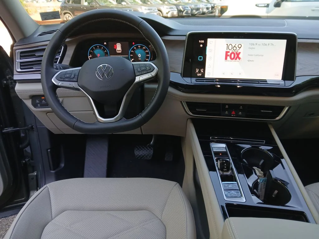 New 2026 Green Volkswagen SE w/Technology image 13