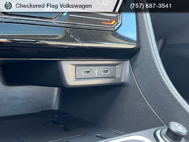Used 2025 Platinum Gray Metallic Volkswagen 1.5T SE image 42
