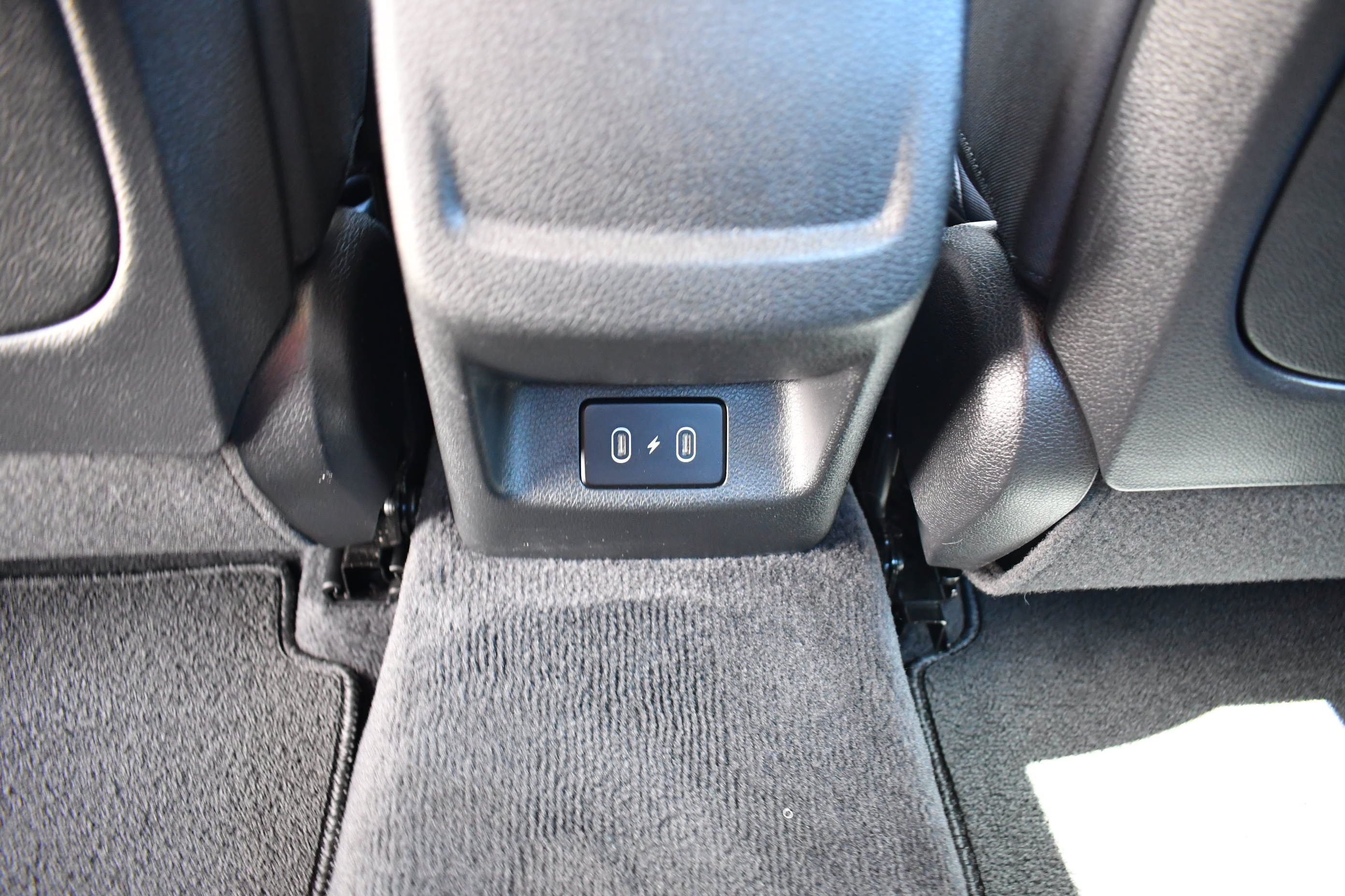 2025 Kia K5 LXS - Photo 25