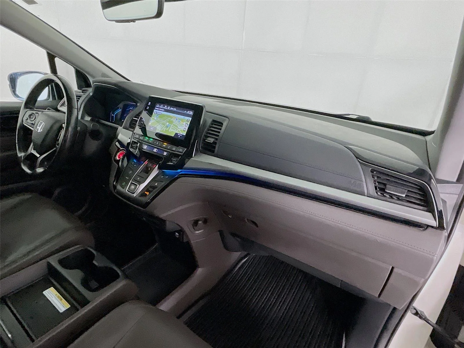 Used 2019 White Diamond Pearl Honda Elite image 35