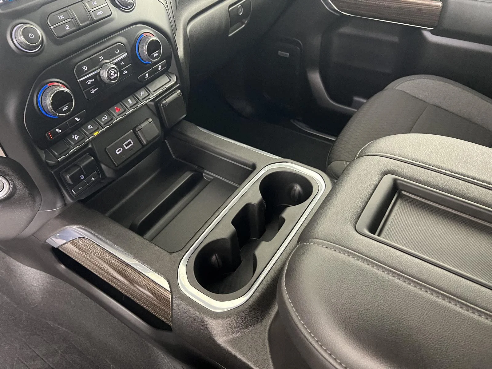 Used 2021 Northsky Blue Metallic Chevrolet LT Trail Boss image 18