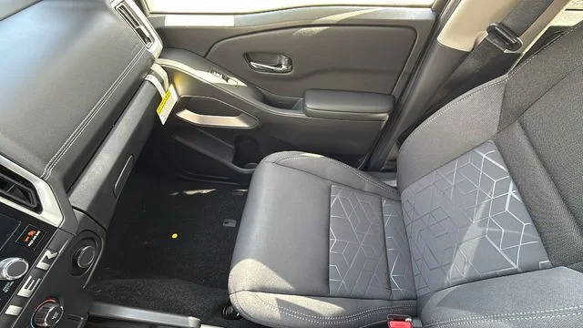 2026 Nissan Frontier SV - Photo 12