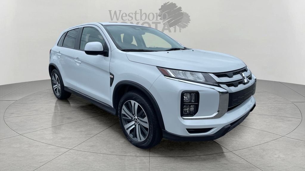 Used 2024 White Mitsubishi 2.0 ES image 1