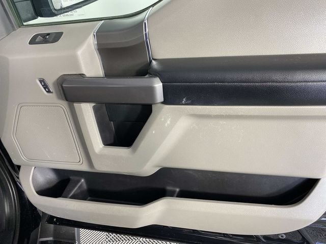 Used 2020 Black Ford XLT image 25