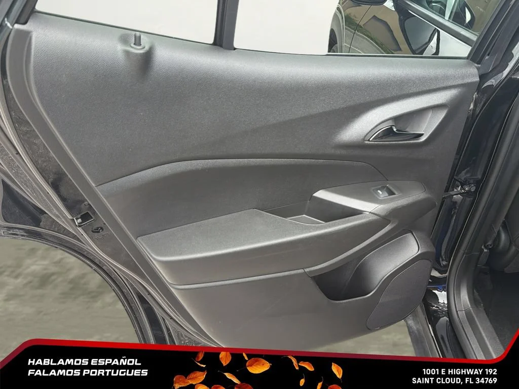 Used 2025 Mosaic Black Metallic Chevrolet 2RS image 25