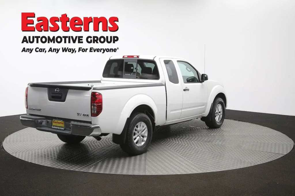Used 2021 White Nissan SV image 39