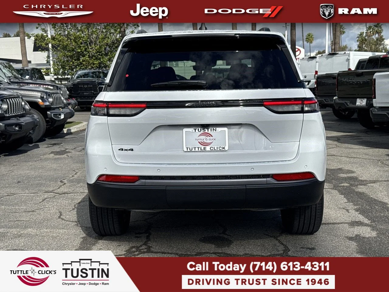 New 2027 Bright White Clear-Coat Paint Jeep Limited image 11