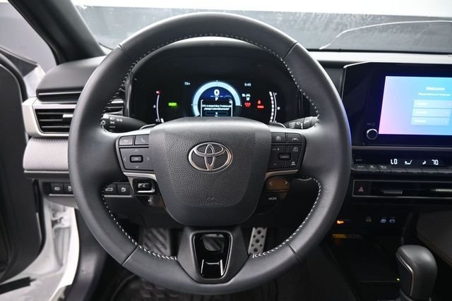 Used 2025 White Toyota SE image 7