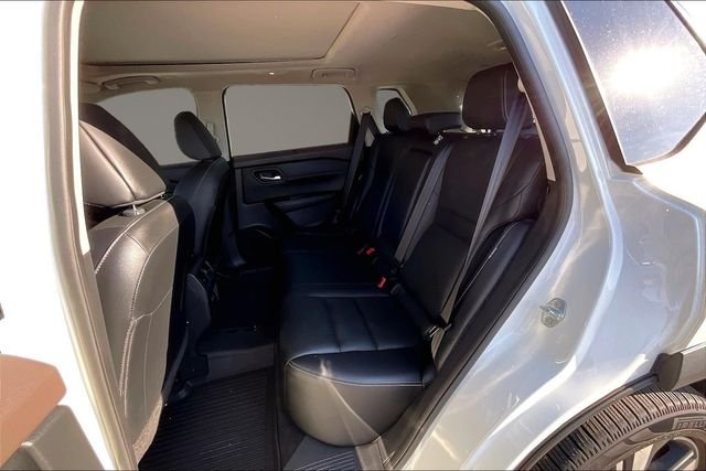 Used 2023 White Nissan SL image 24