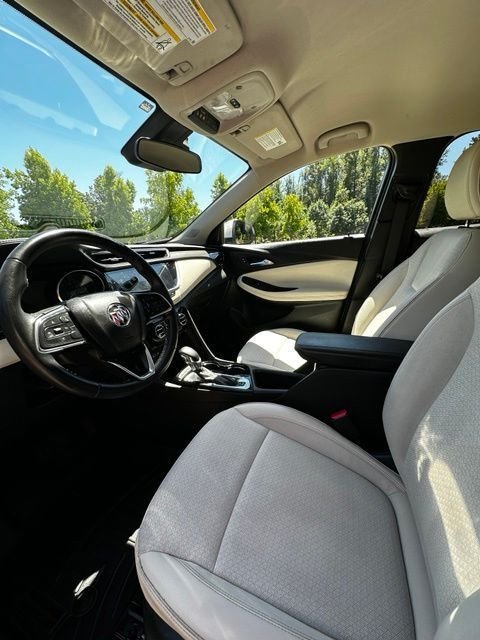 Used 2022 Summit White Buick Select image 14