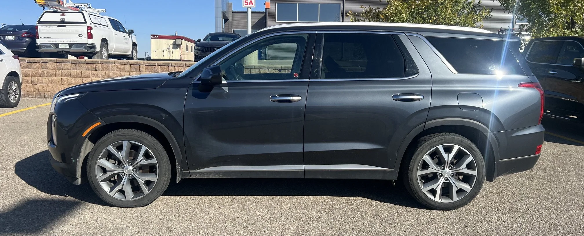 Used 2020 Gray Hyundai Luxury AWD image 2