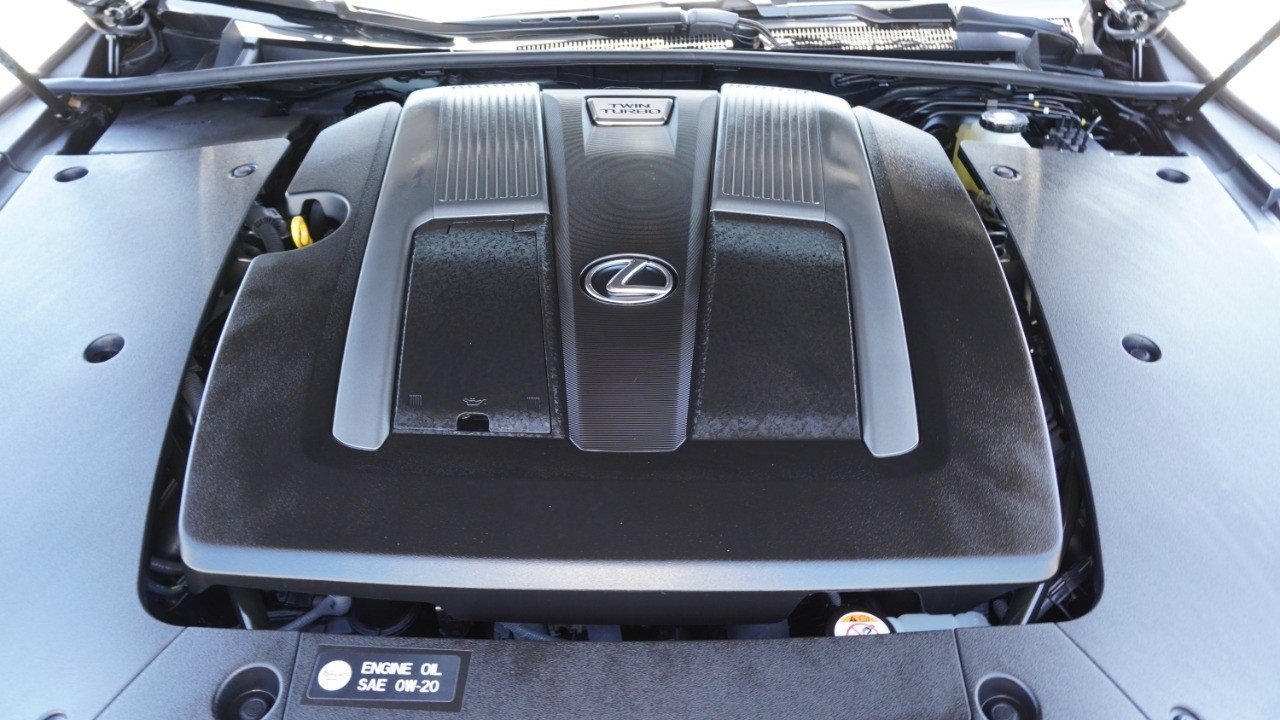 Certified Used 2022 Manganese Lexus LS 500 image 36