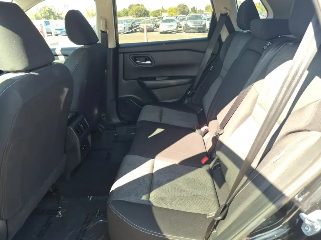 Used 2024 Super Black Nissan SV image 9