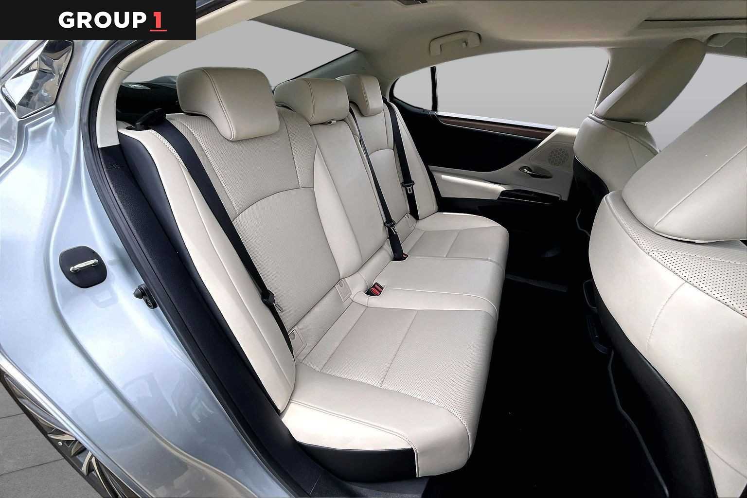 Used 2025 Iridium Lexus  image 17