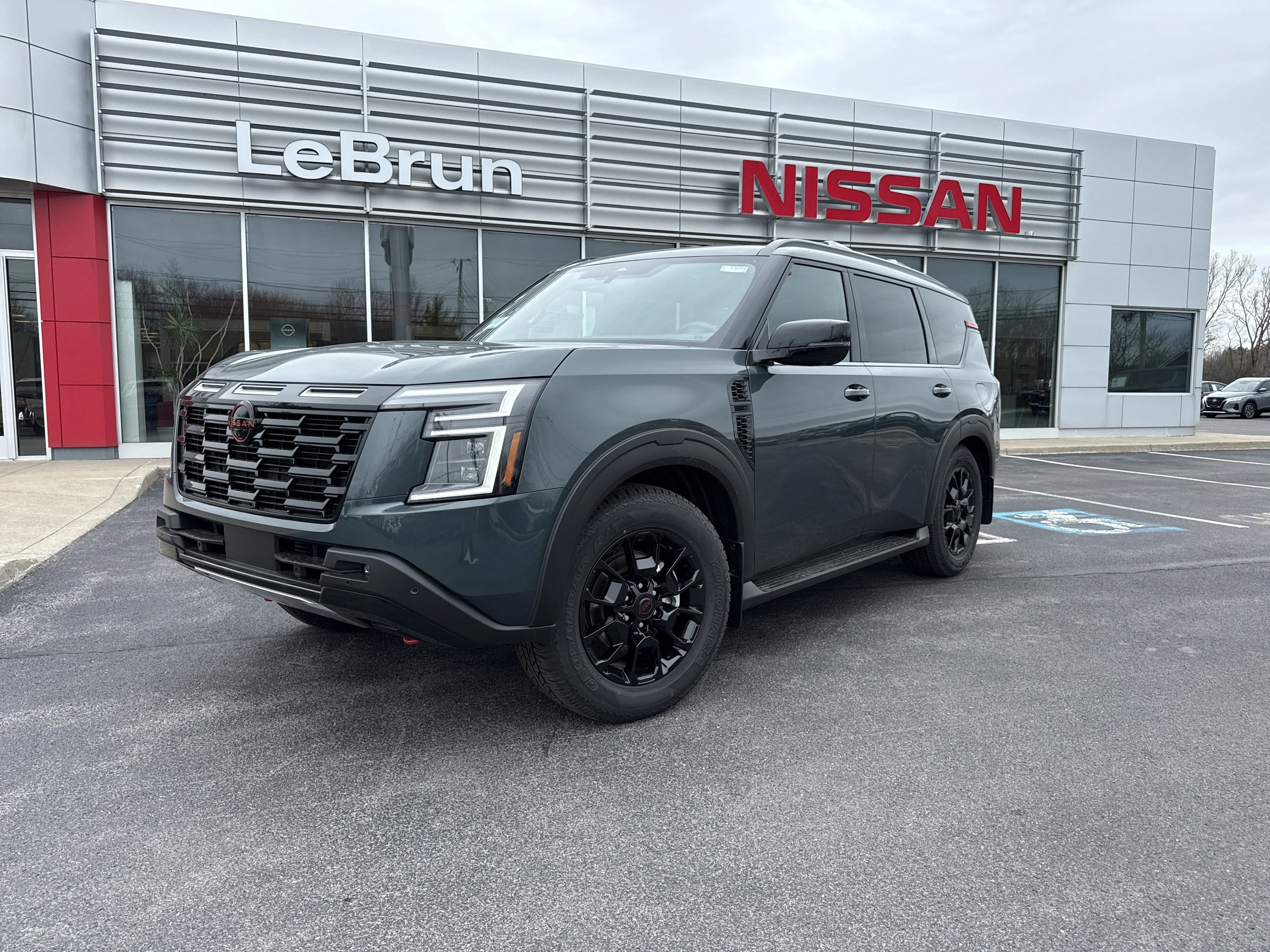2026 Nissan Armada PRO-4X's photo