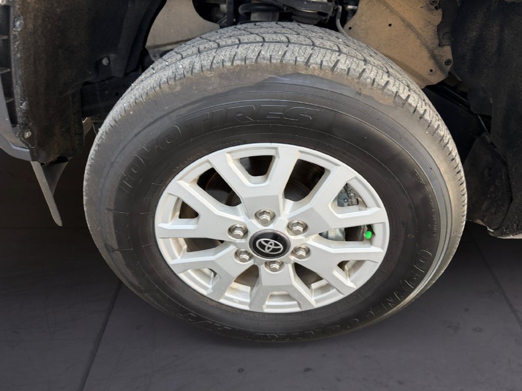Used 2024  Toyota SR5 image 9
