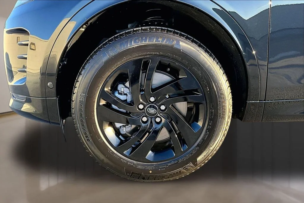 New 2026 Black Land Rover Landmark image 13