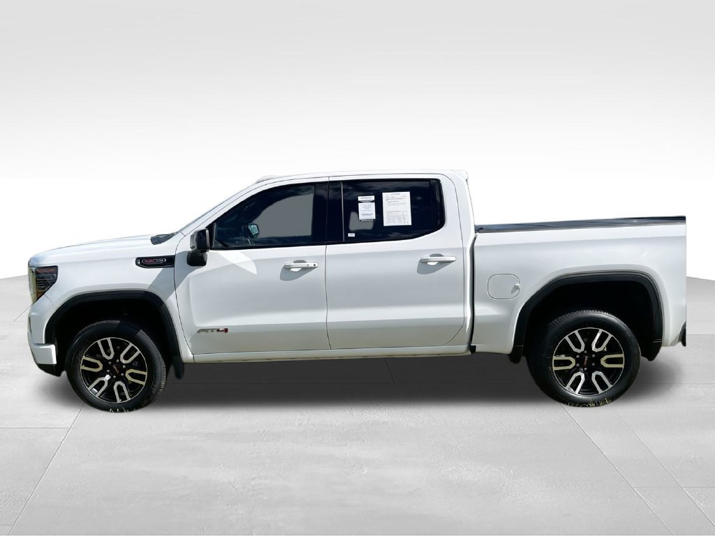 Used 2023 White GMC AT4 image 5