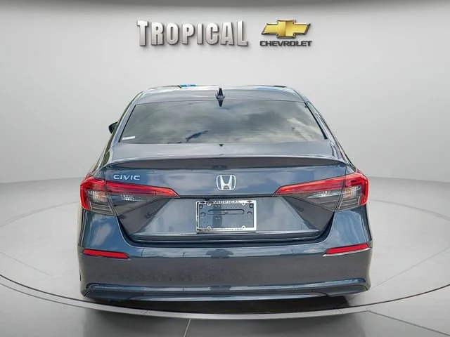 Used 2024 Gray Honda EX image 4