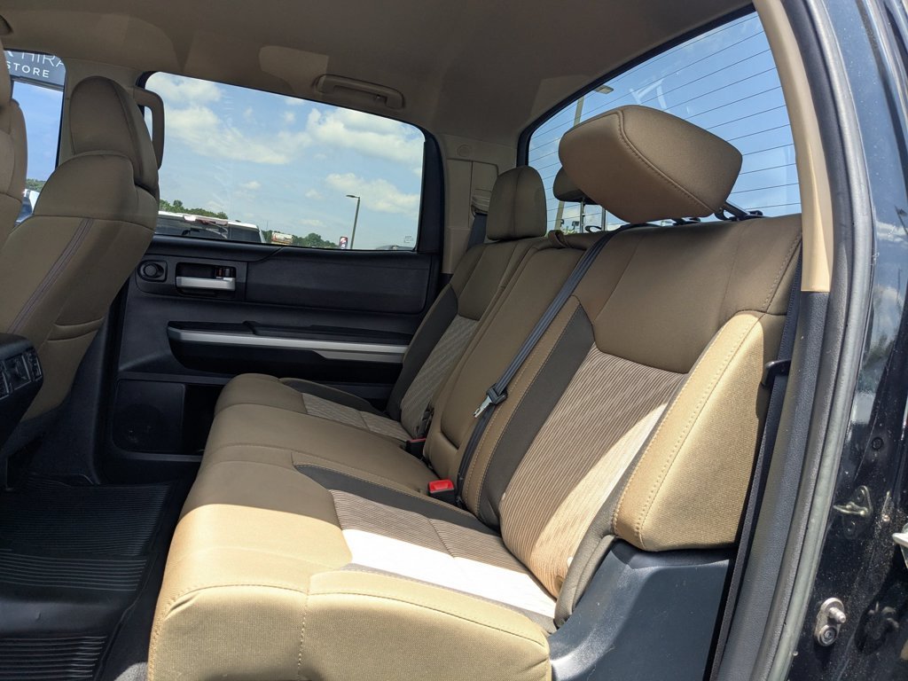 Used 2016  Toyota SR5 image 22