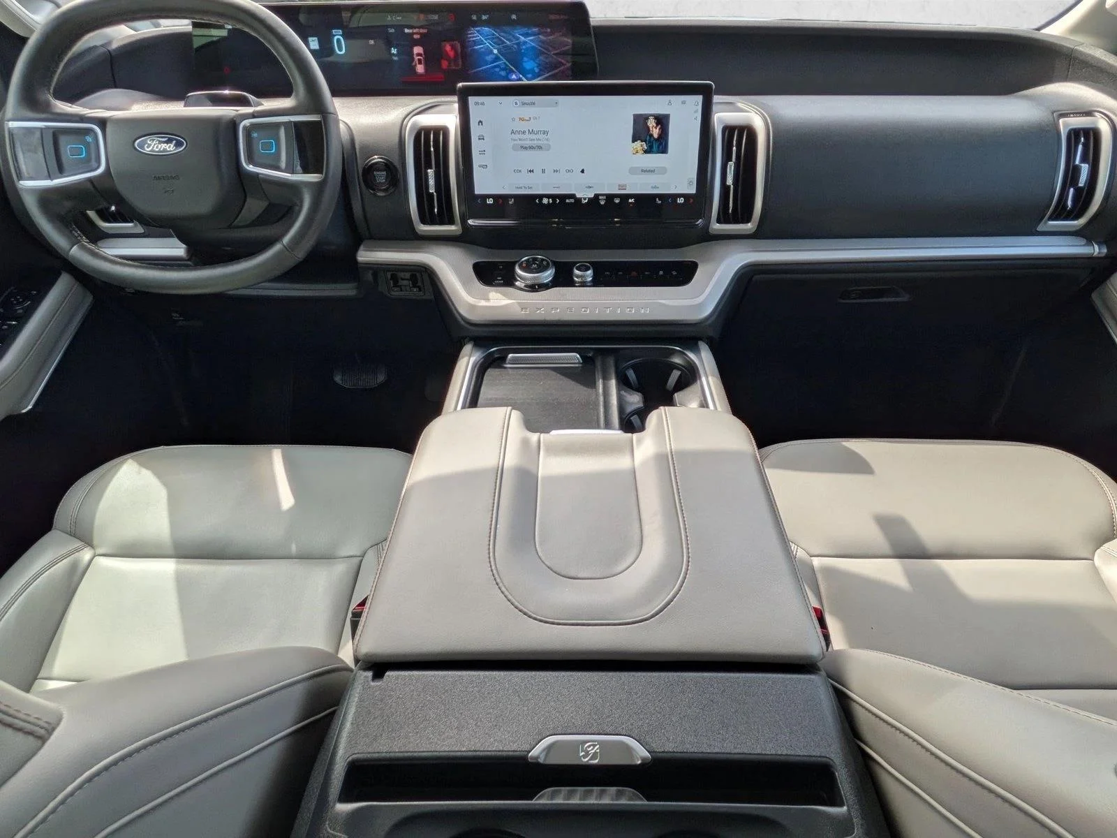 Used 2025 Space Silver Metallic Ford Active image 17