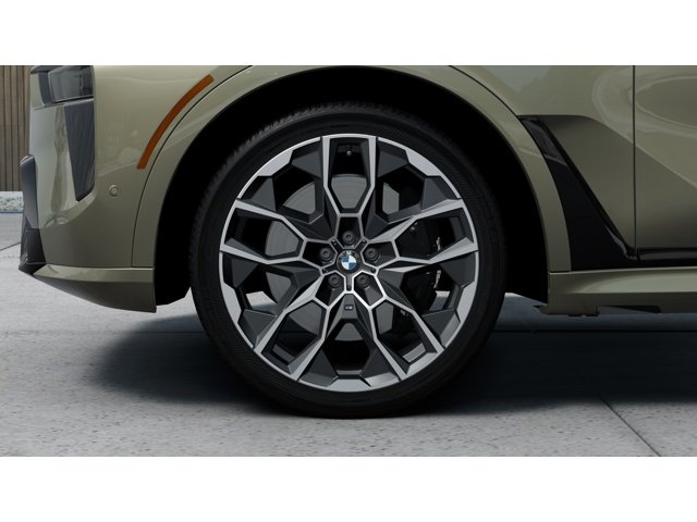 New 2027 Manhattan Green Metallic BMW X7 40i image 7