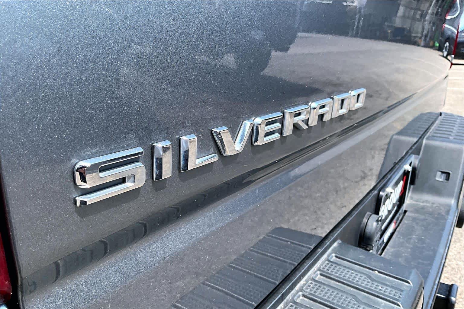 Used 2020 Satin Steel Metallic Chevrolet LT Trail Boss image 10