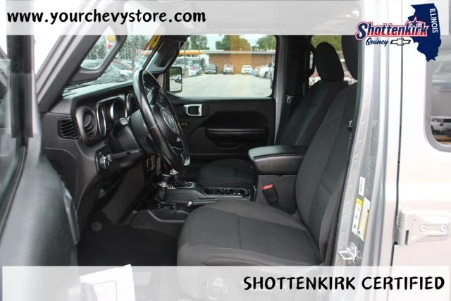 Used 2020 Silver Jeep Unlimited Sport S image 12